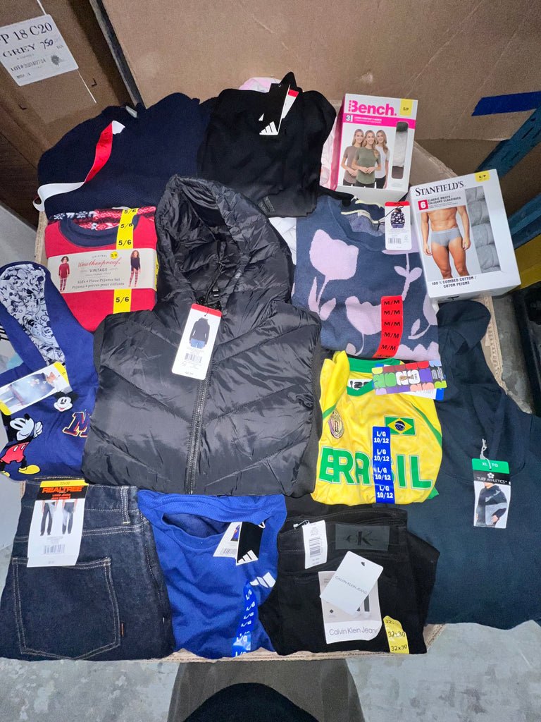 Brand Name Clothing #8 - 250pcs – Bild 2