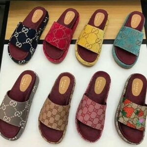 Authentic Gucci Slides Pallets for sale – 100 Pairs for $500 | Luxury Designer Footwear Wholesale