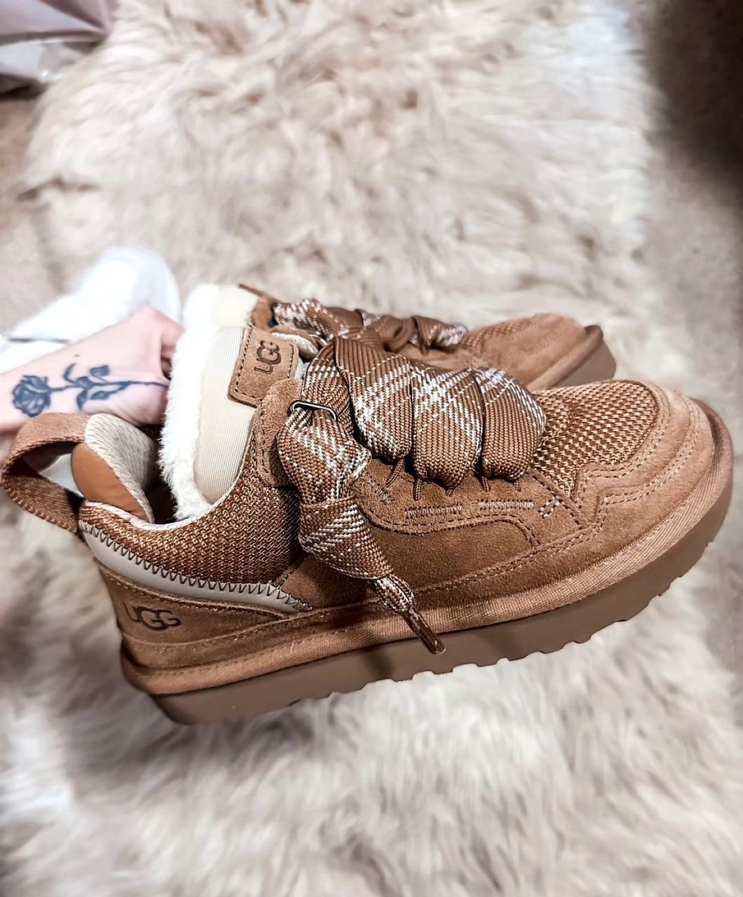 UGG sneakers Pallets liquidation Wholesale – Bild 2